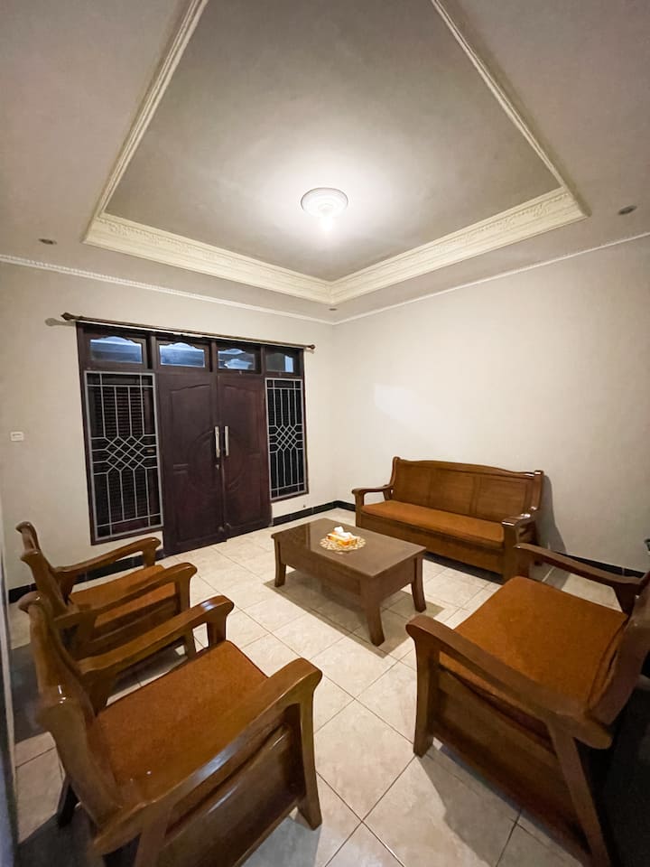 Fully Kitchen | Family Stay | City Center - Labuan Bajo