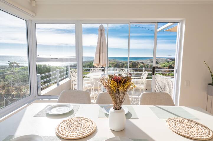 Ocean Front Beach House gallery image 2