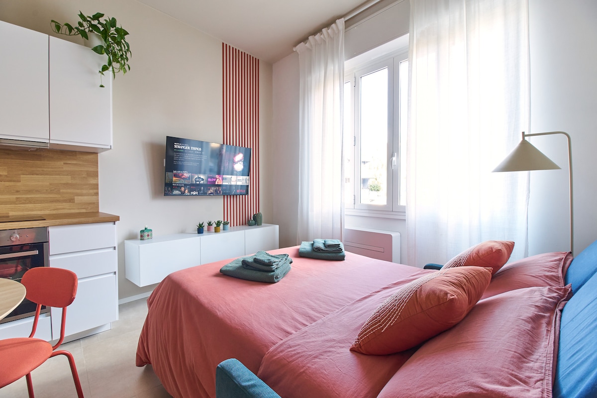 Top Airbnb: Giulio’s Hideaway | Close to Central Station in Milano