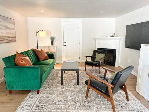 Top Airbnb: Clean Vernon Private Guest Suite + Hot Tub in North Okanagan