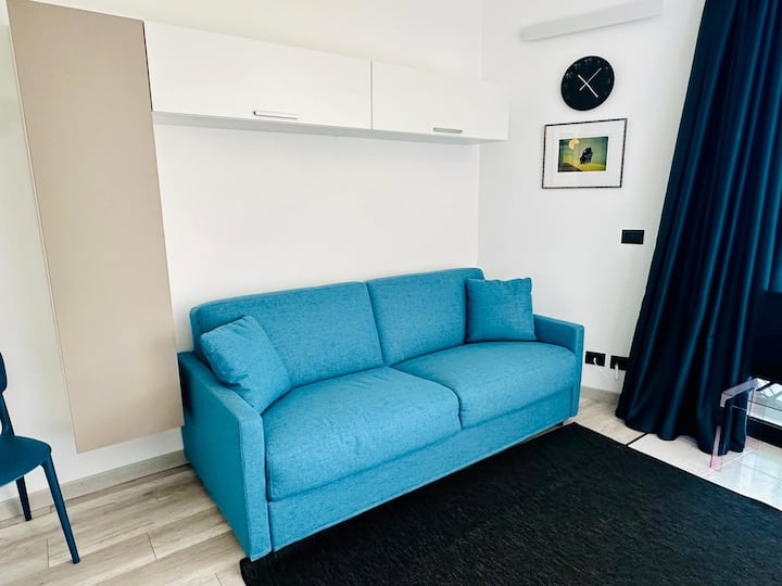 Splendido Mini Loft Private Covered Parking & Bike - San Remo