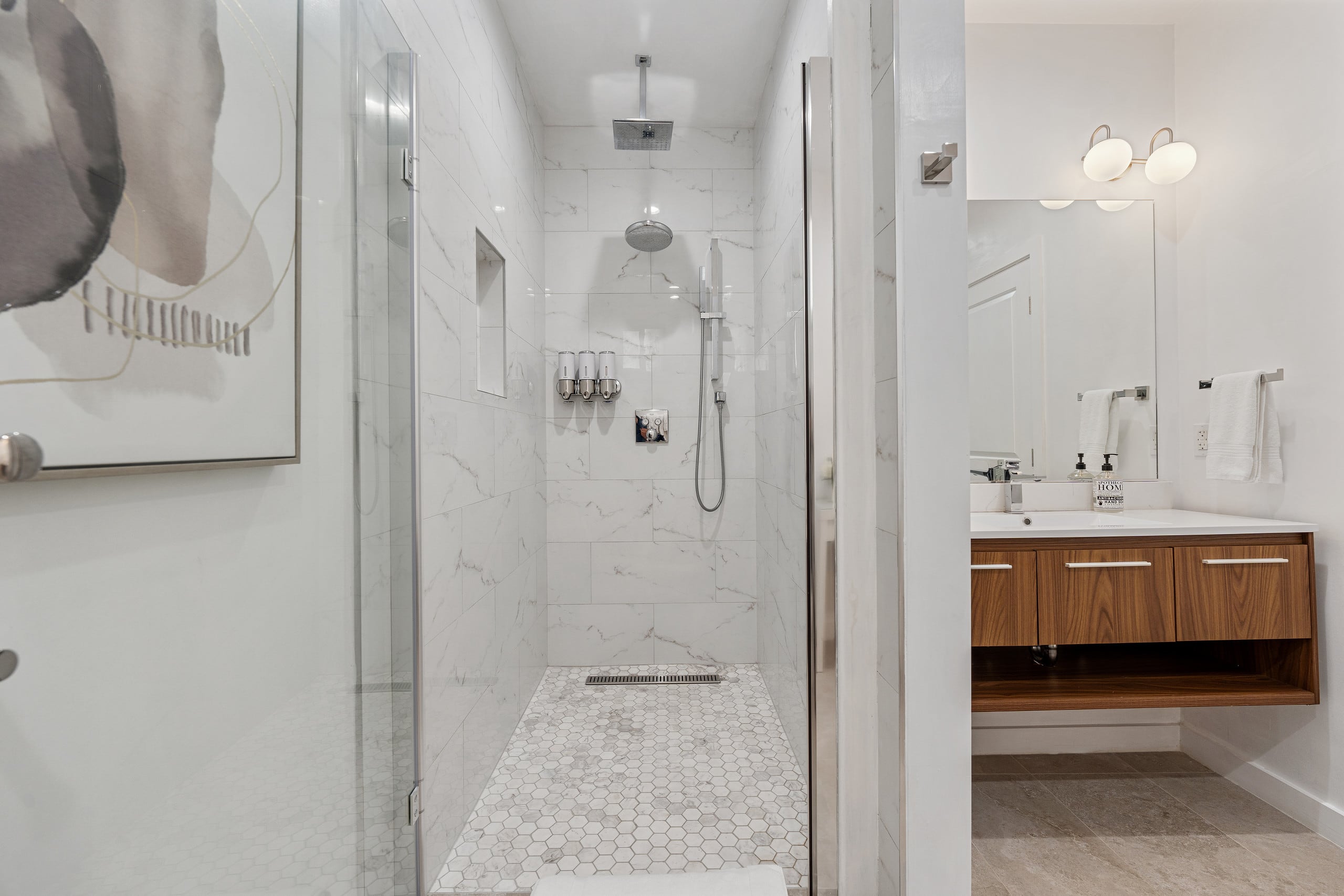 Home in San Francisco · ★4.97 · 4 bedrooms · 4 beds · 4 baths - Image 31