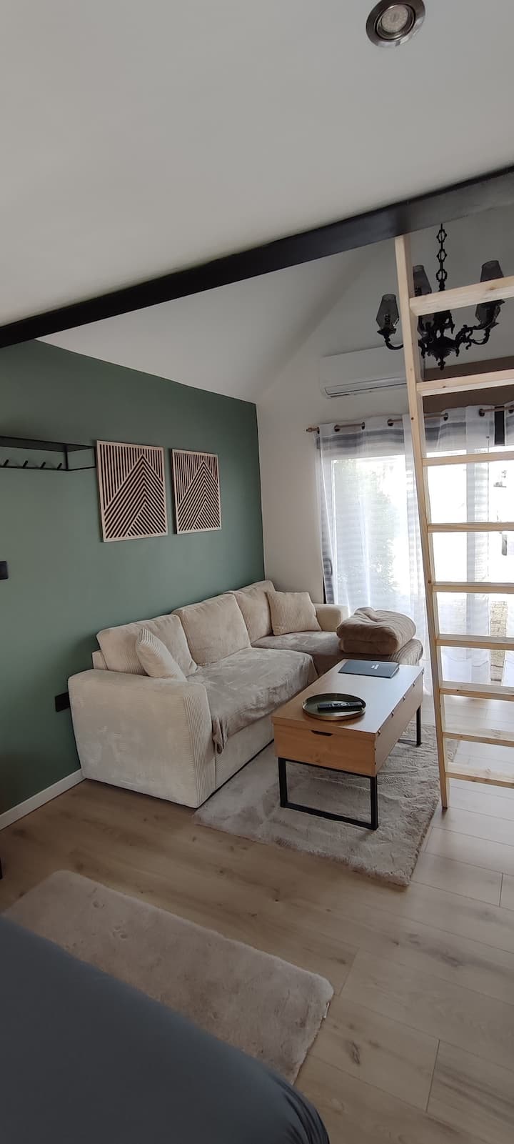 Jolie Studio Cocooning Avec Terrasse Couverte. - Freyming-Merlebach