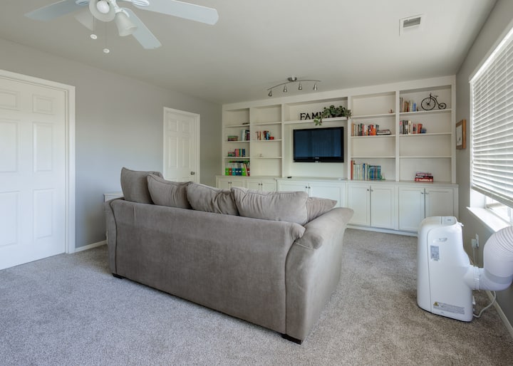 მისაღები ოთახი 2