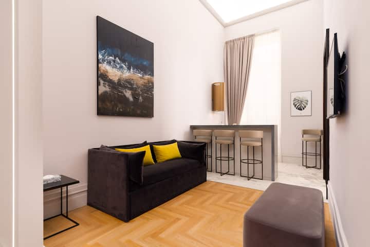 Limehome Lecce Palazzo Bn | Two-bedroom Apartment - Lecce