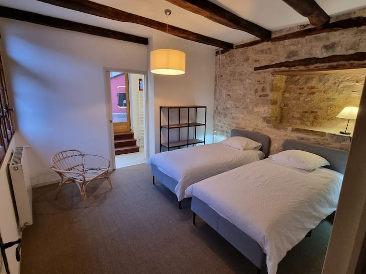 غرفة النوم 2