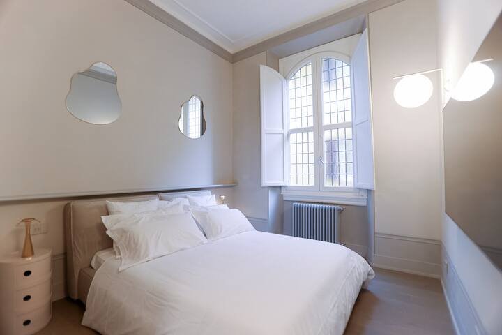 6 people + Terrace + Lift + Florence Chic Novella gallery image 4