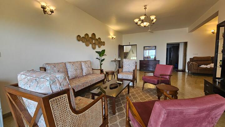 Living room image 1