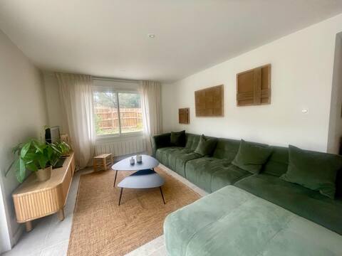 Top Airbnb: Oceanside villa in Soulac Sur Mer