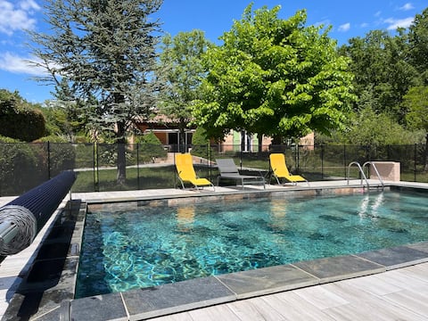 Spacious Villa in Régusse (Var)