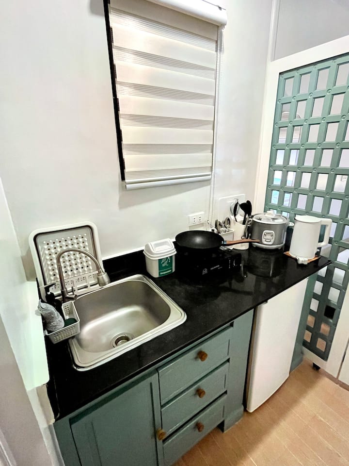 4-5 Pax Room W. Kitchen At Station 2 Near D'mall - Malay