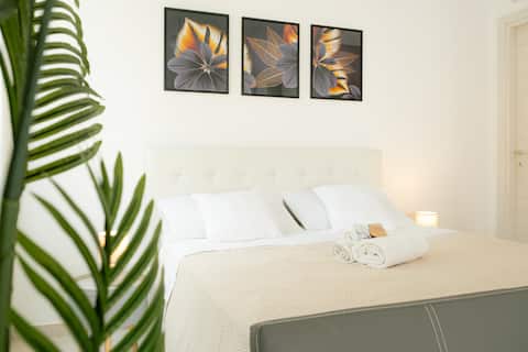 Elegant Studio with Garden in the Heart of Lecce