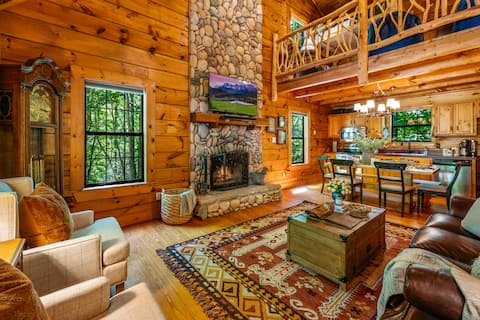 Top Airbnb: Clean+Cozy w/HotTub Cades Cove in Townsend