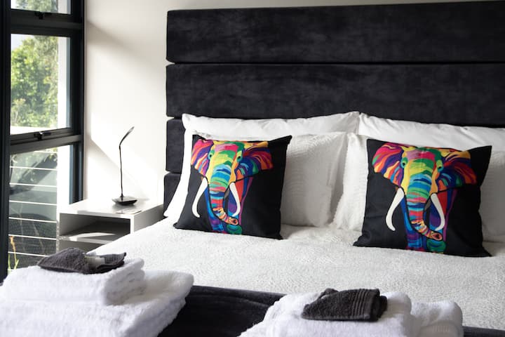 Comfy double bed and pillows with cosy electric blankets for cooler nights.