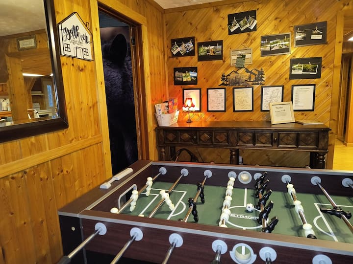 Quick Getaway! 5 Miles To Town + 1-night Welcome! - Bryson City, NC