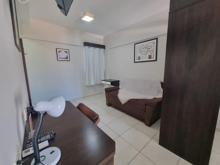 Ap. Com Ar, Wifi, Varanda Frente Usp Centrinho - Bauru