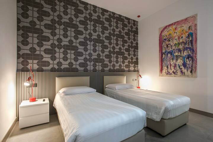 New 3-Bedroom Loft by Vatican & Trastevere, Rome gallery image 4