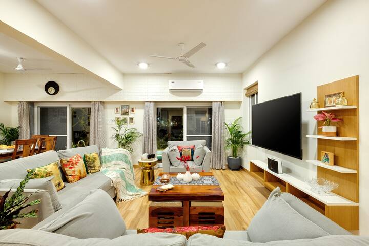 Living room image 3