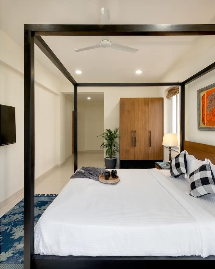 Bedroom 1 image 1