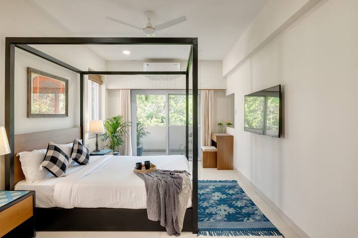 Bedroom 1 image 3