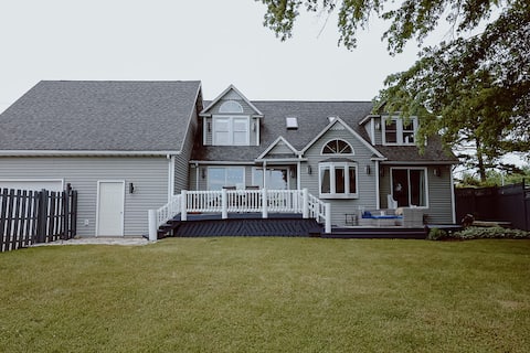 Paradise on Paw Paw Lake (add boathouse to fit 16)