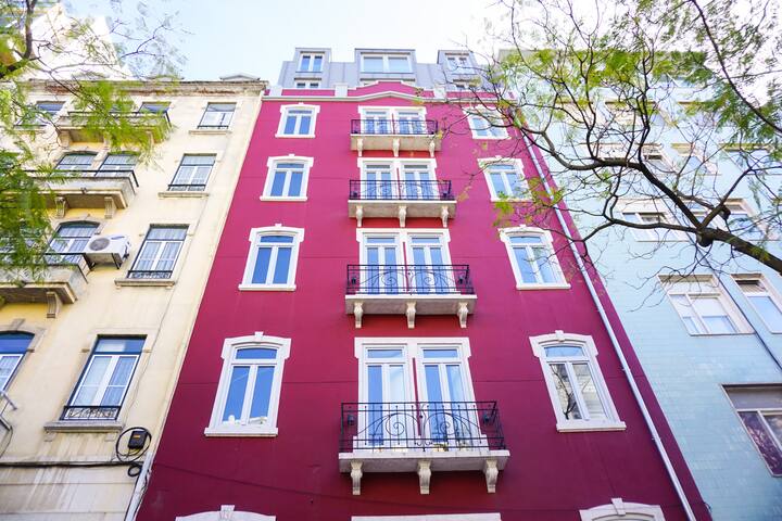 Gulbenkian Terrace – Bright Luxury Apartment gallery image 3