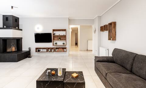 Renovated spacious apartment with a view