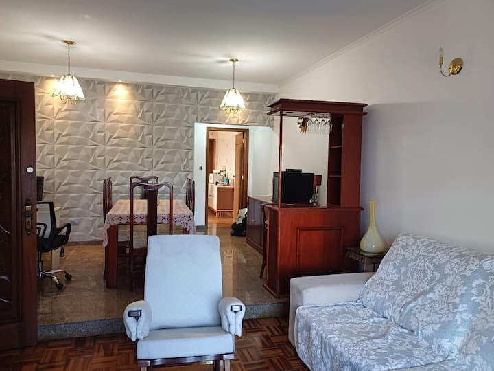 חדר אוכל וסלון, ספה נפתחת למיטה זוגית