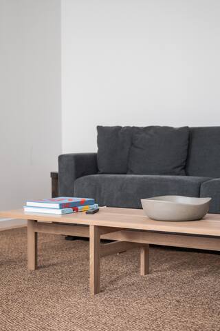 Queens Courtyard 2BR apartment by Daniel&Jacob’s gallery image 3