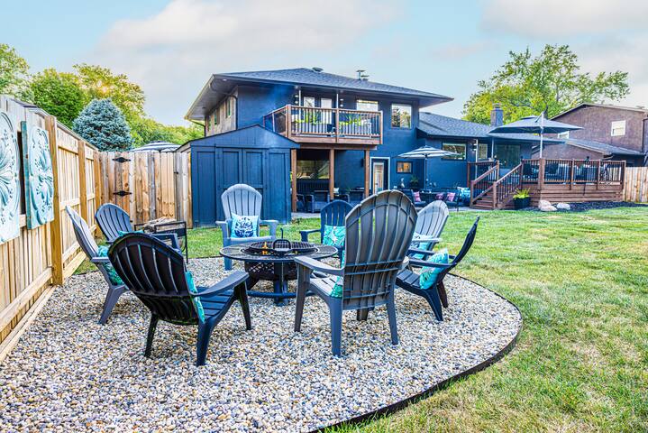 THE MANOR – Luxury Resort Living gallery image 2