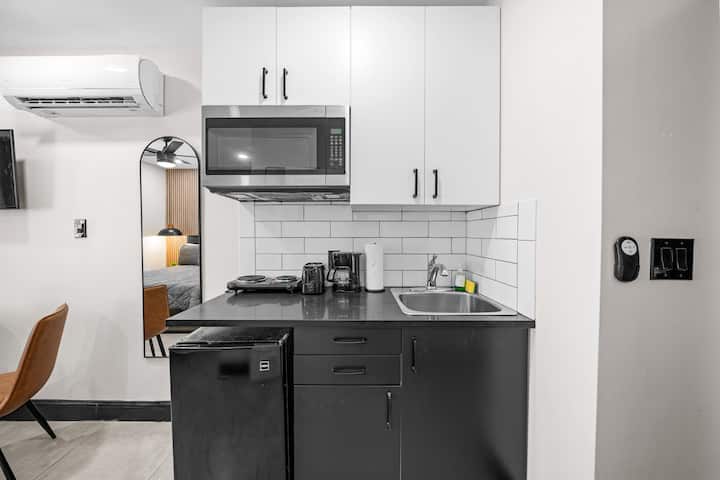Cosy & Petite Unit In Miami Beach W/ Free Parking - Miami Beach, FL