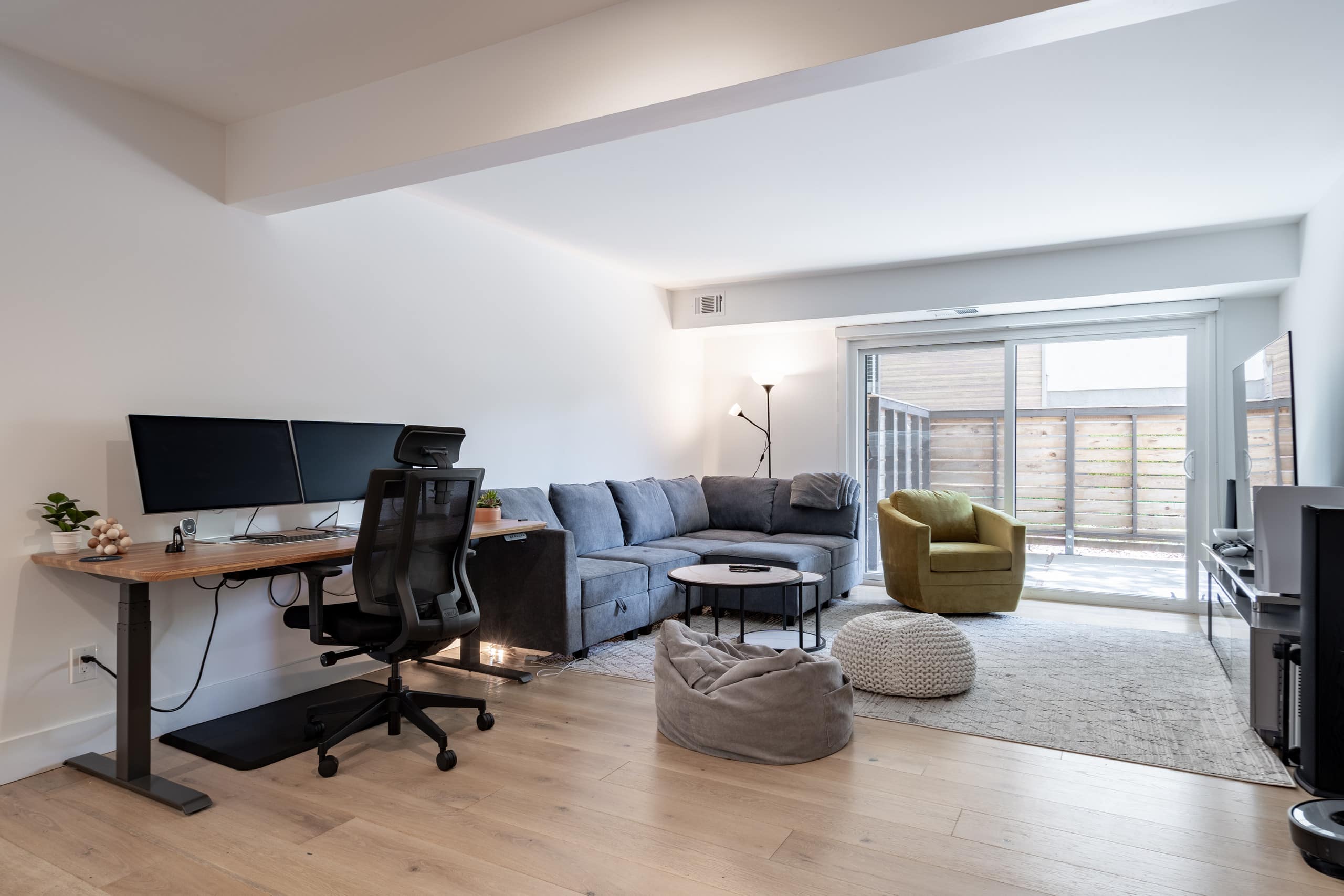 Sharon E19 - Image 10