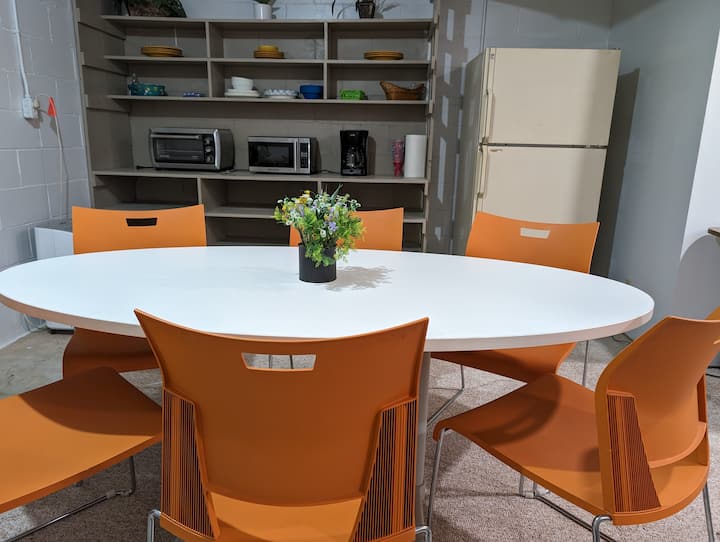 4 Affordable Rooms: On Educational Farm + Animals - Illinois