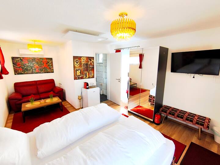Superior Tinyhouse Black - Sopron