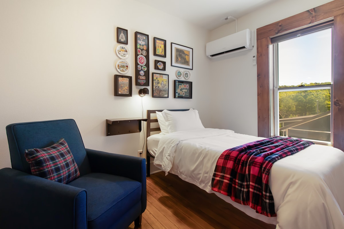 Best Value! Historic B&B in Cotter - Room 203 - Boutique hotels