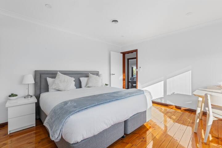 Charming retreat in Footscray.47 gallery image 3