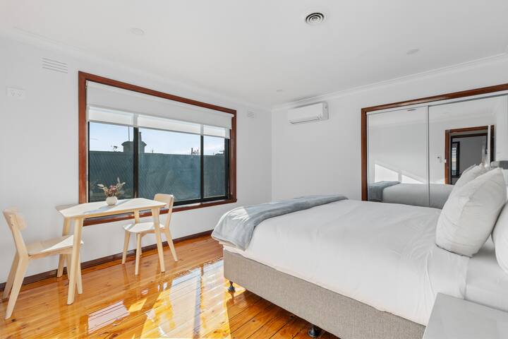 Charming retreat in Footscray.47 gallery image 2