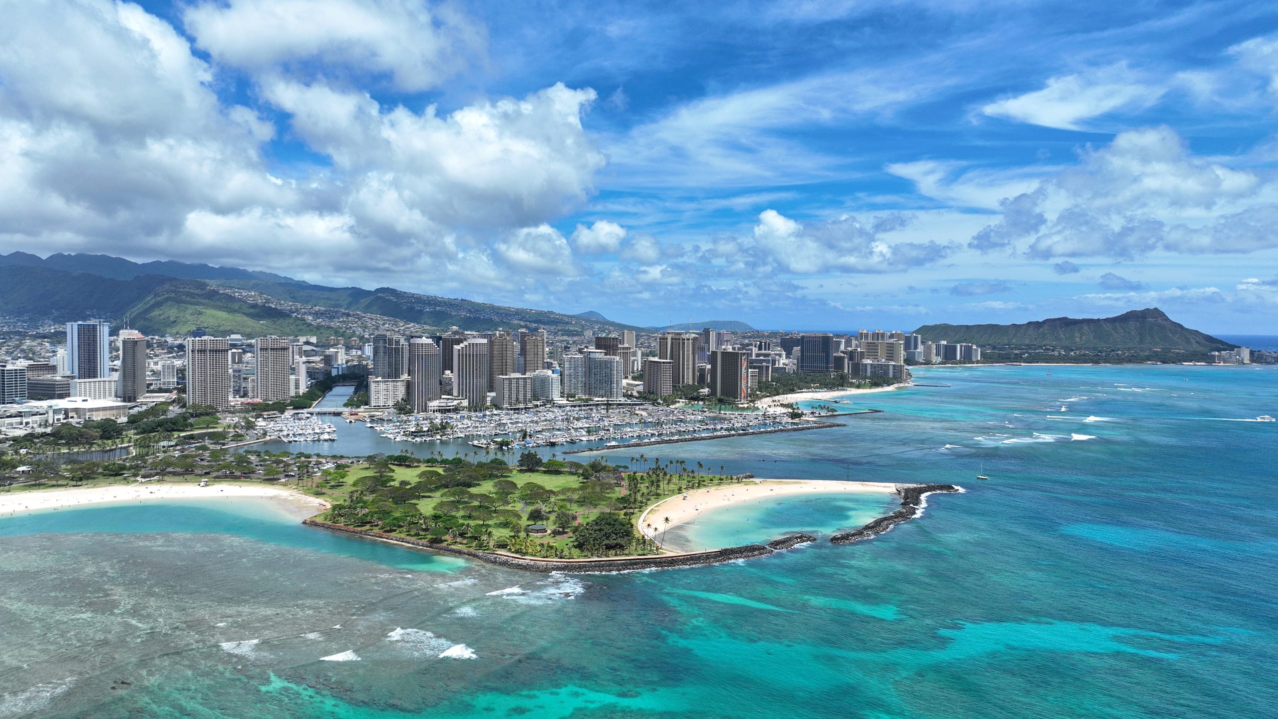 Hotel in Honolulu · ★4.88 · 1 bedroom · 1 bed · 1 private bath - Image 23