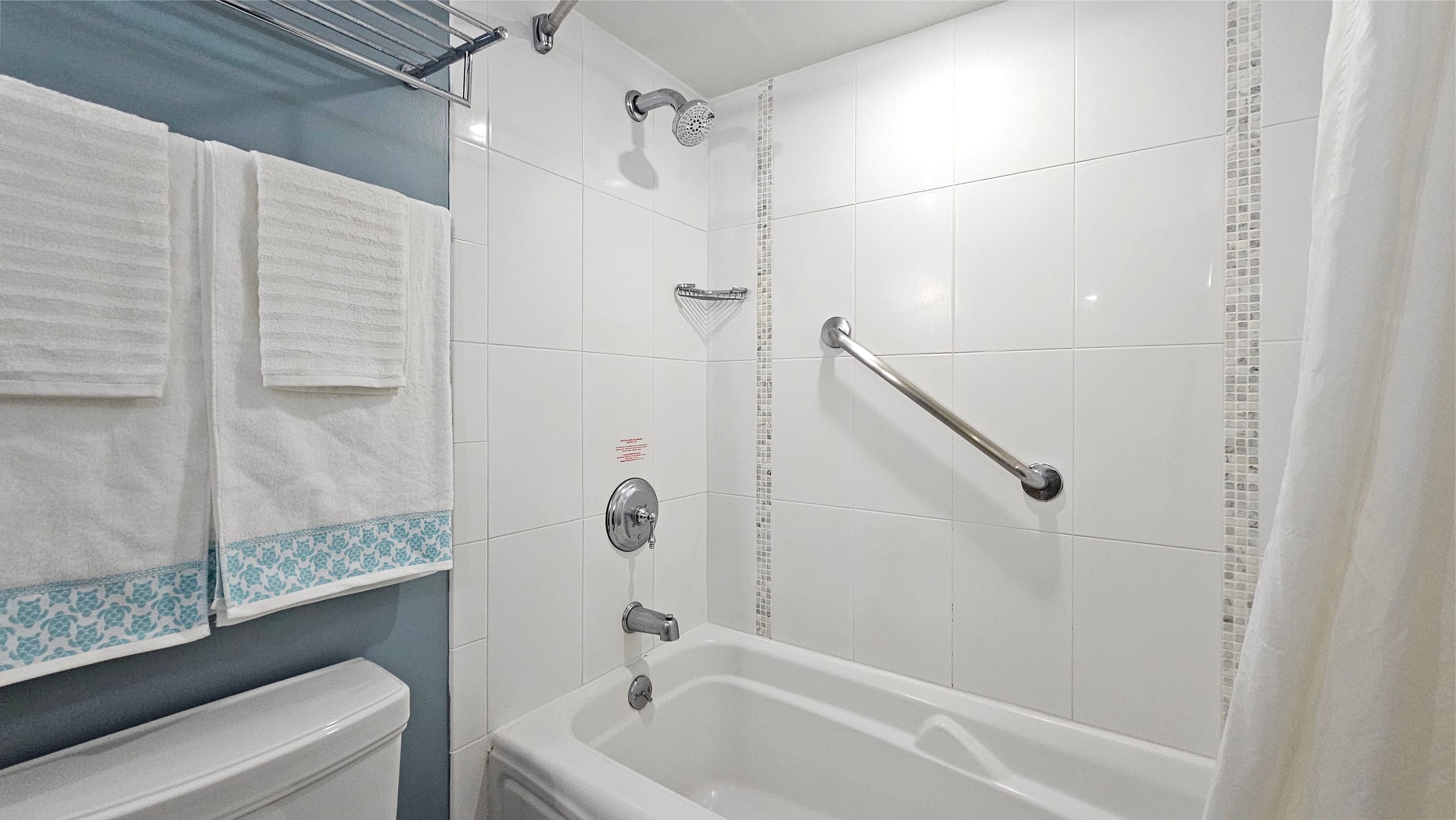 Hotel in Honolulu · ★4.88 · 1 bedroom · 1 bed · 1 private bath - Image 4