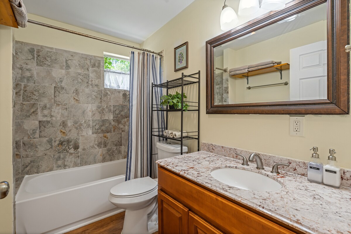 Serene 2BR EcoCottage | free parking | great sleep