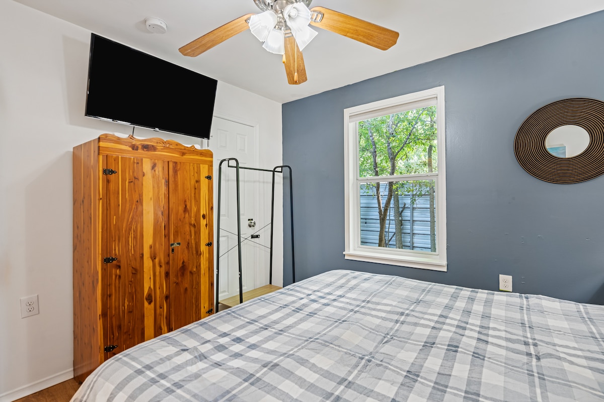 Serene 2BR EcoCottage | free parking | great sleep
