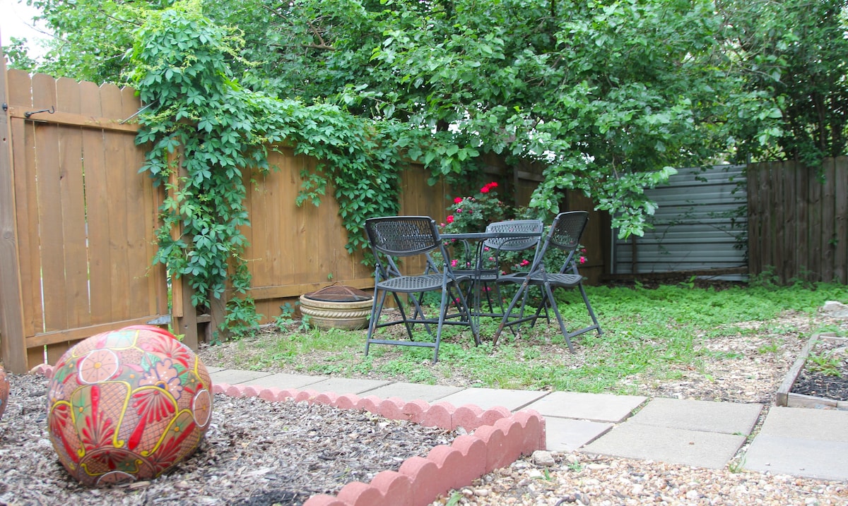 Serene 2BR EcoCottage | free parking | great sleep