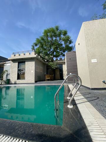 Akirahomes Reecolour managed Airbnb listing 1