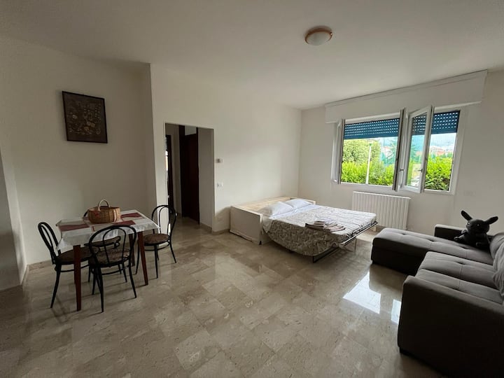 Vicino Alla Spiaggia (Marina Di Carrara) - Carrara