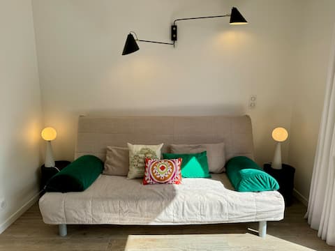 Popular Airbnb listing: Cozy duplex with garden and cathedral view in Quimper