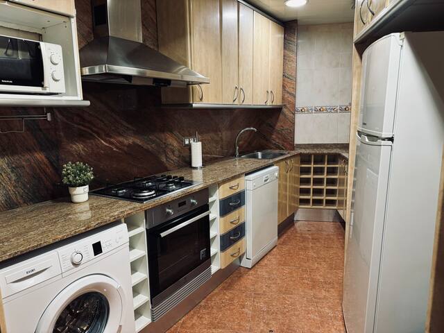 Apartamento de 5 dormitorios en Sagrada Familia gallery image 4