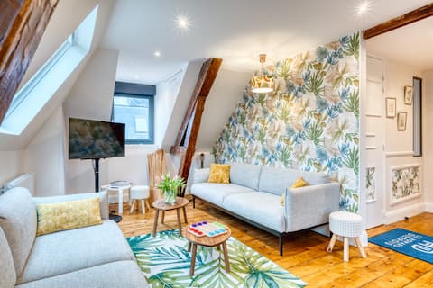 Top performing Airbnb: Duplex 15 people 200 m² in the city center! 15 people in Dieppe