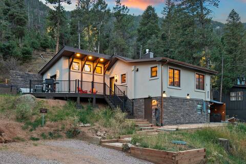 Rockies Ranch - Hot Tub with a View