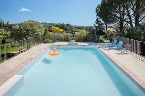 Les Espals - Family home with large swimming pool