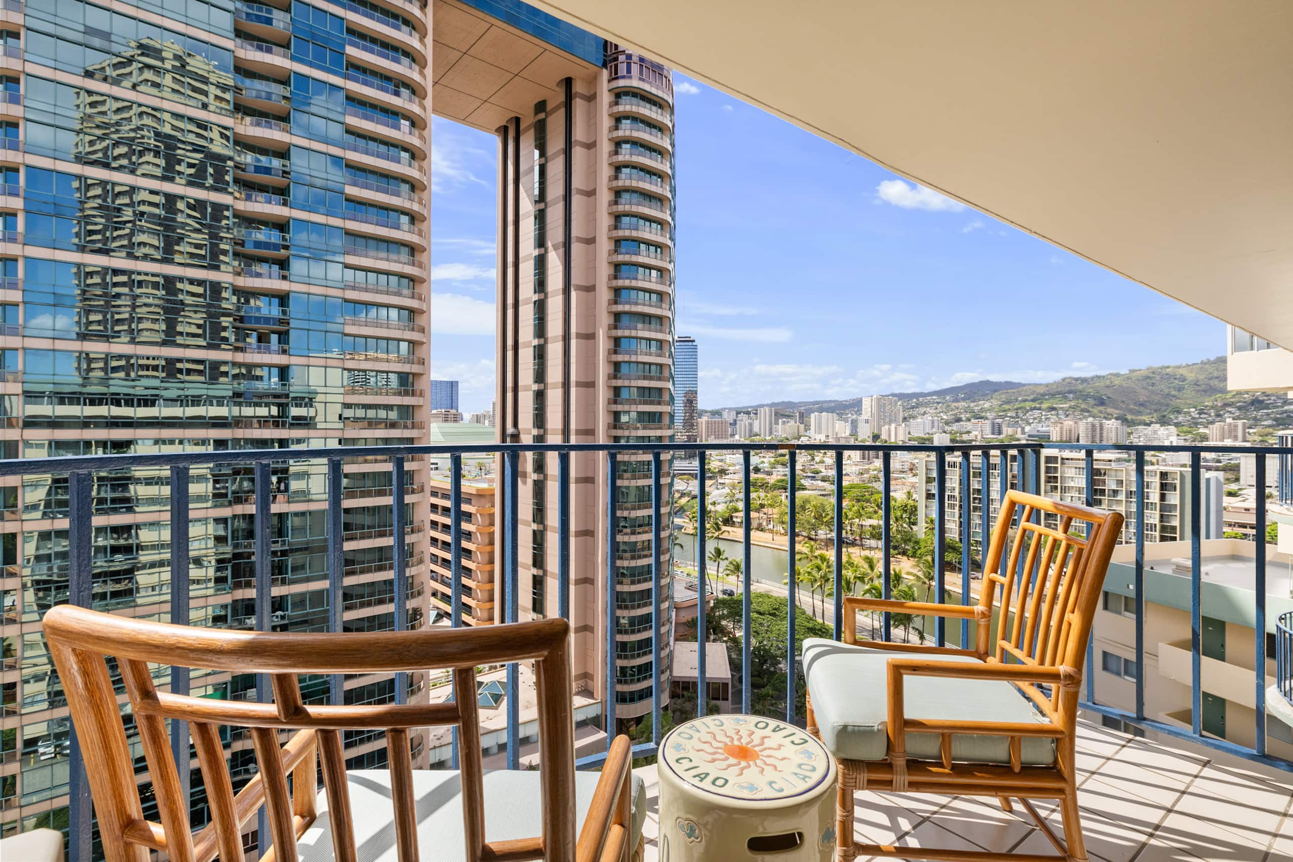 2b1b Waikiki-Beautiful view free Parking  15fl - Image 59